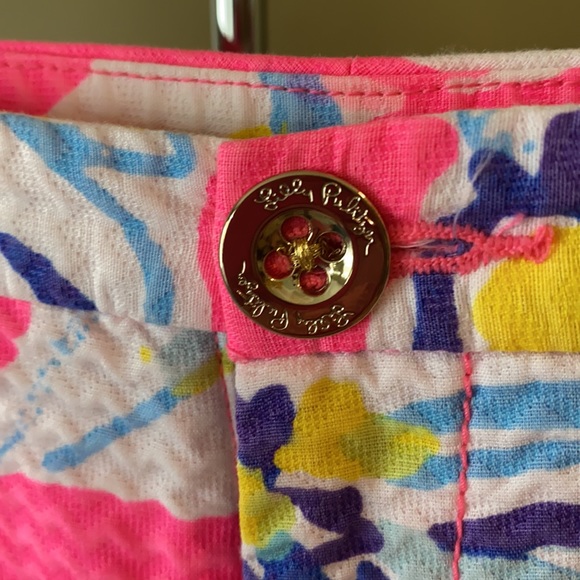 Lilly Pulitzer Adie Shorts - Picture 4 of 11